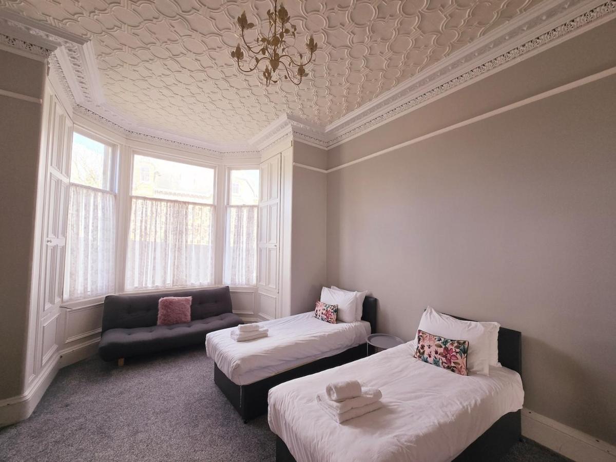 Apartment Delightful 4 Bedroom Family In Newington - Craigmillar Park *