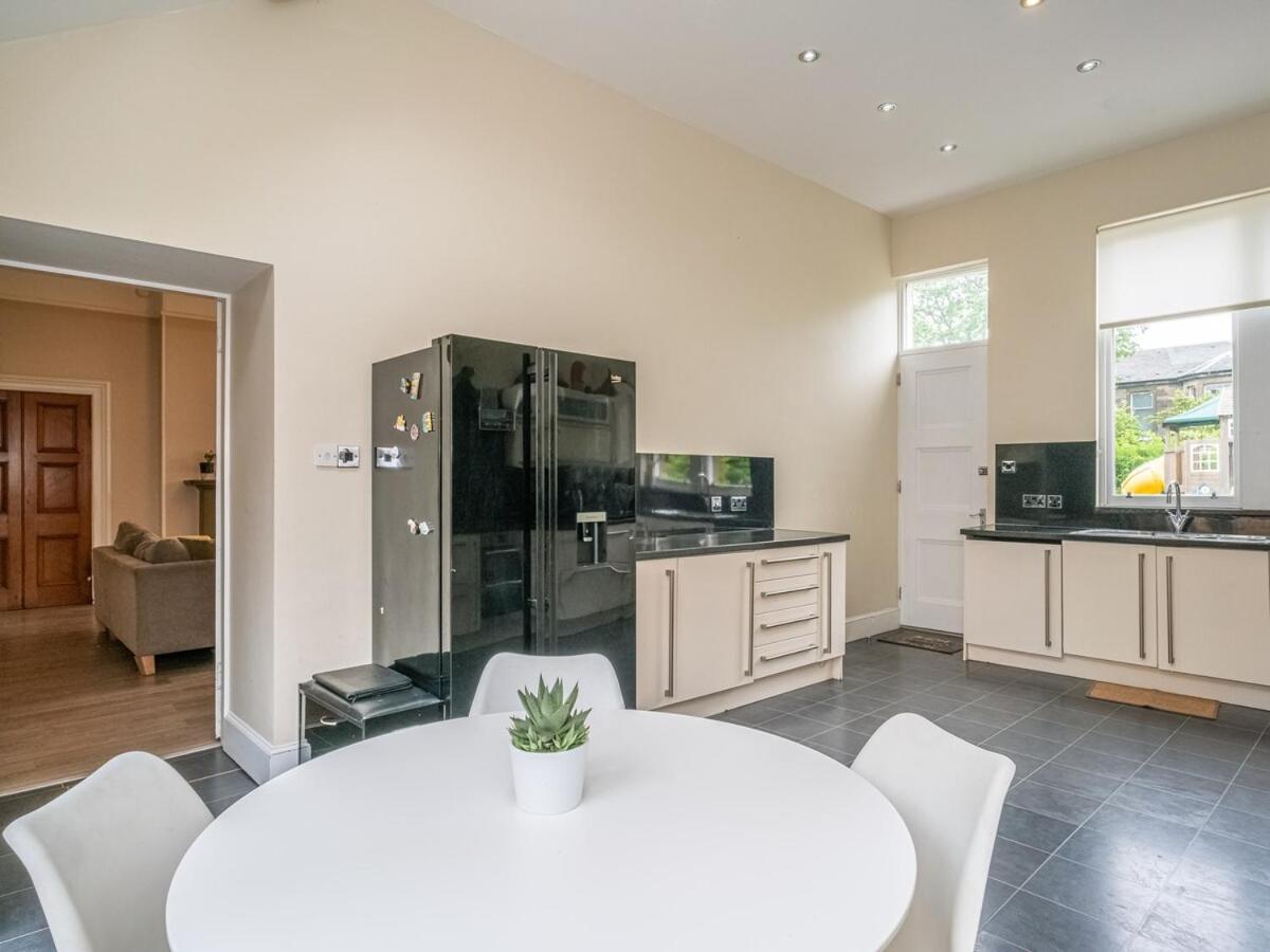 Delightful 4 Bedroom Family In Newington - Craigmillar Park Apartment