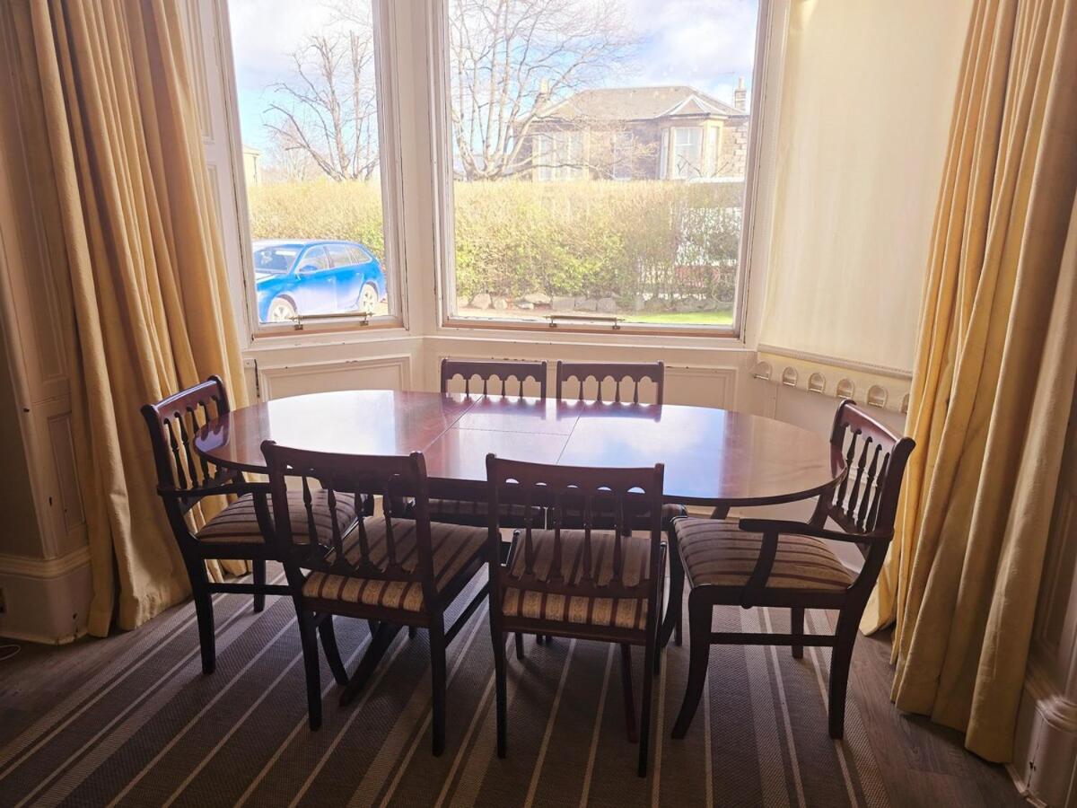Delightful 4 Bedroom Family In Newington - Craigmillar Park *