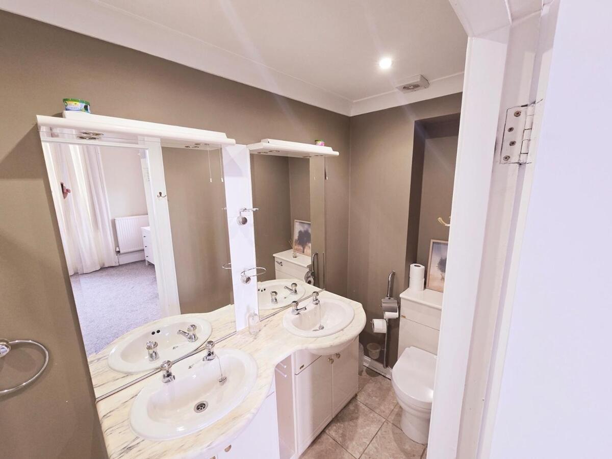 Delightful 4 Bedroom Family In Newington - Craigmillar Park